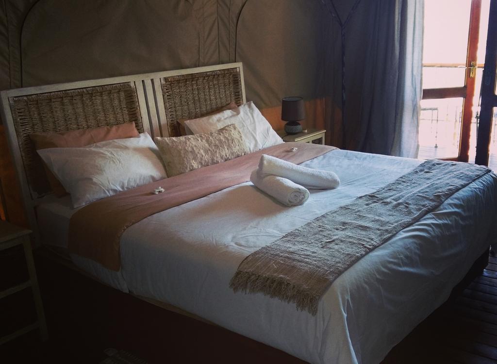 La Montagne Guest Lodge Хартбиспурт Экстерьер фото