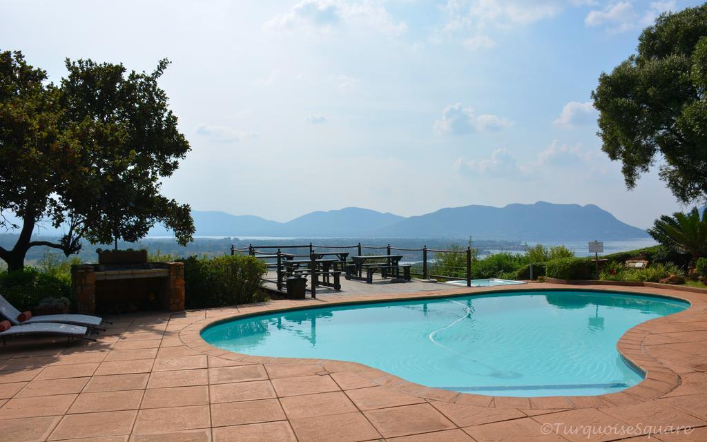 La Montagne Guest Lodge Хартбиспурт Экстерьер фото